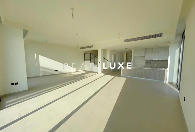 16181024 - Property Image 2