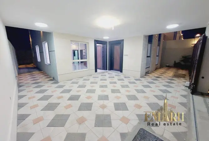 157790402 - Property Image 2