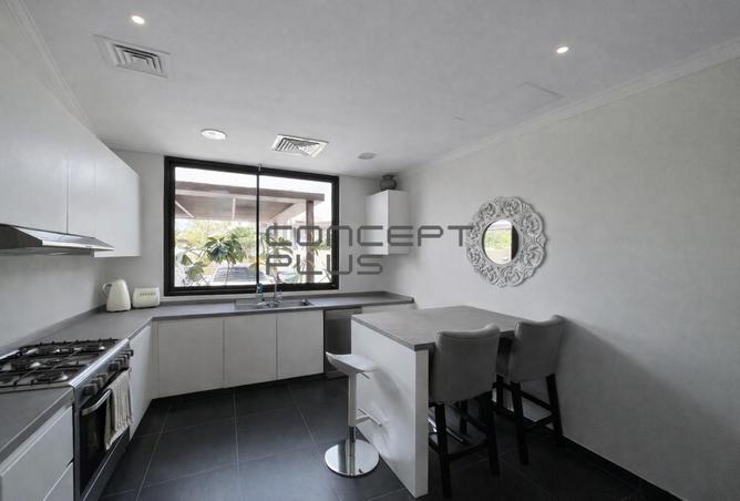 75014390 - Property Image 2