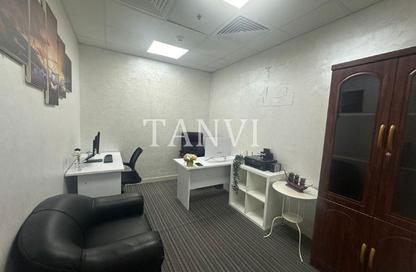 Office Space - Studio - 1 Bathroom for rent in Al Rostamani Building - Port Saeed - Deira - Dubai