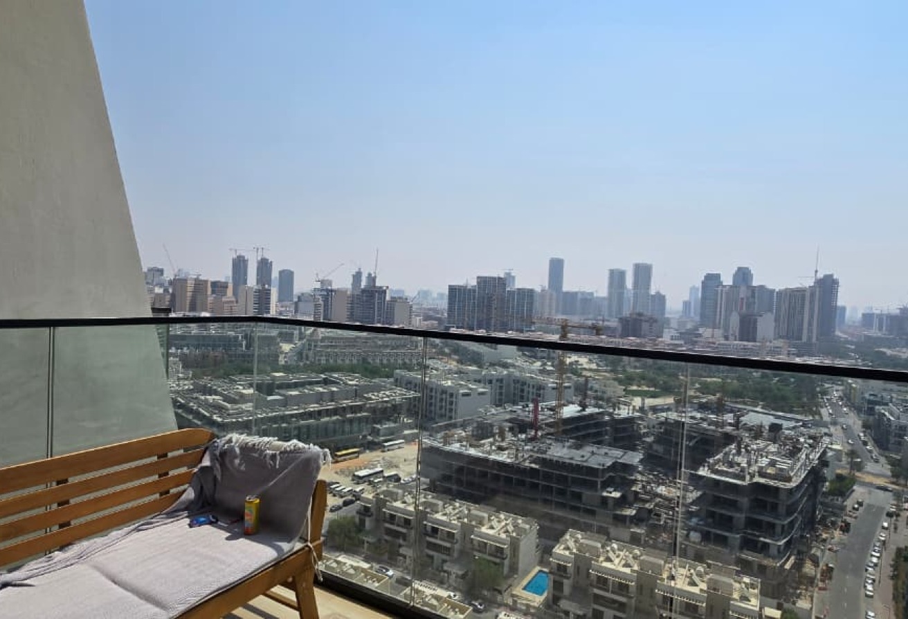 3 bedroom apartment in Binghatti Heights, Jumeirah Village Circle: 8