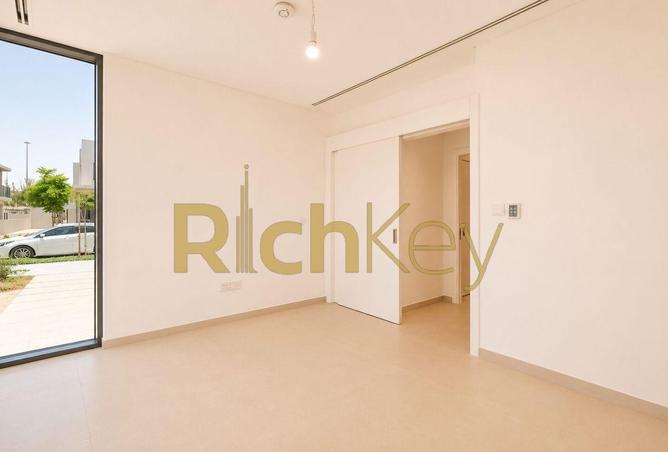 120182240 - Property Image 3