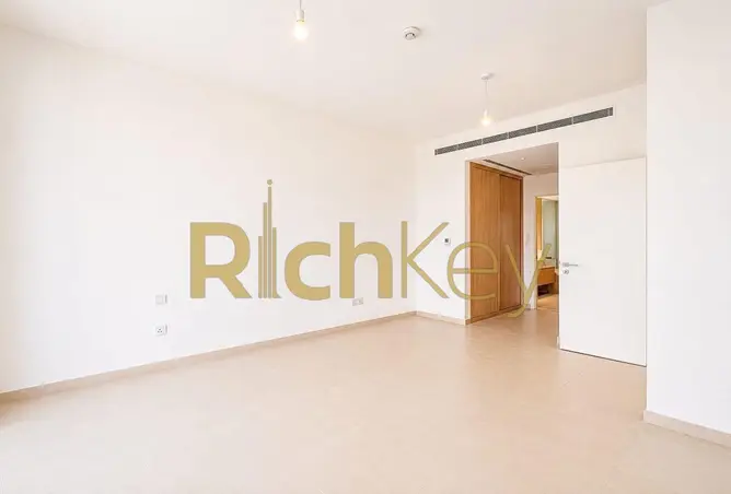 120182240 - Property Image 2