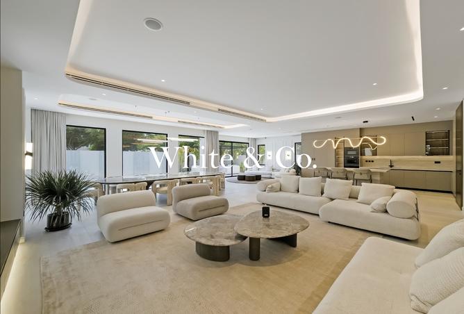 136070270 - Property Image 2