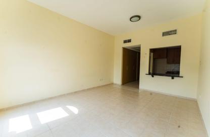 Apartment - Studio - 1 Bathroom for rent in Building 206 - Mogul Cluster - Discovery Gardens - Dubai
