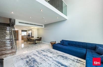 Townhouse - 2 - 3 for rent in Rukan 3 - Rukan - Dubai