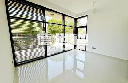 Villa - 5 Bedrooms - 6 Bathrooms for rent in The Field - Damac Hills - Dubai Villa - 5 Bedrooms - 6 Bathrooms for rent in The Field - Damac Hills - Dubai