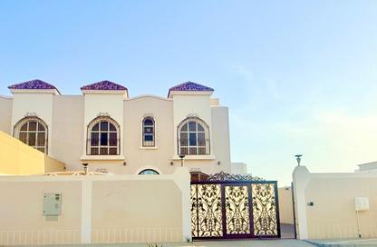 Villa - 4 Bedrooms - 5 Bathrooms for rent in Al Hooshi Villas - Hoshi - Al Badie - Sharjah