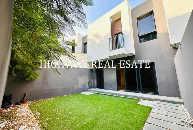 122444910 - Property Image 2