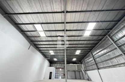 Warehouse - Studio for rent in Dubai Investment Park 1 (DIP 1) - Dubai Investment Park (DIP) - Dubai