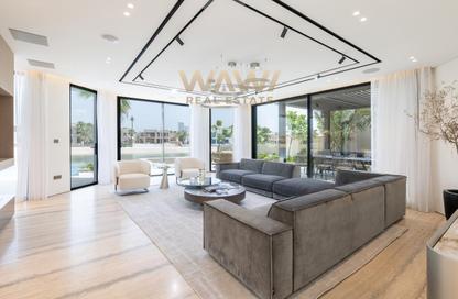 Villa - 5 Bedrooms - 7+ Bathrooms for sale in Palm Jumeirah Frond L - Palm Jumeirah - Dubai