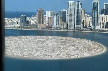 شقة - 2 غرف نوم - 3 حمامات للايجار في الممزر - الممزر - الشارقة - الشارقة