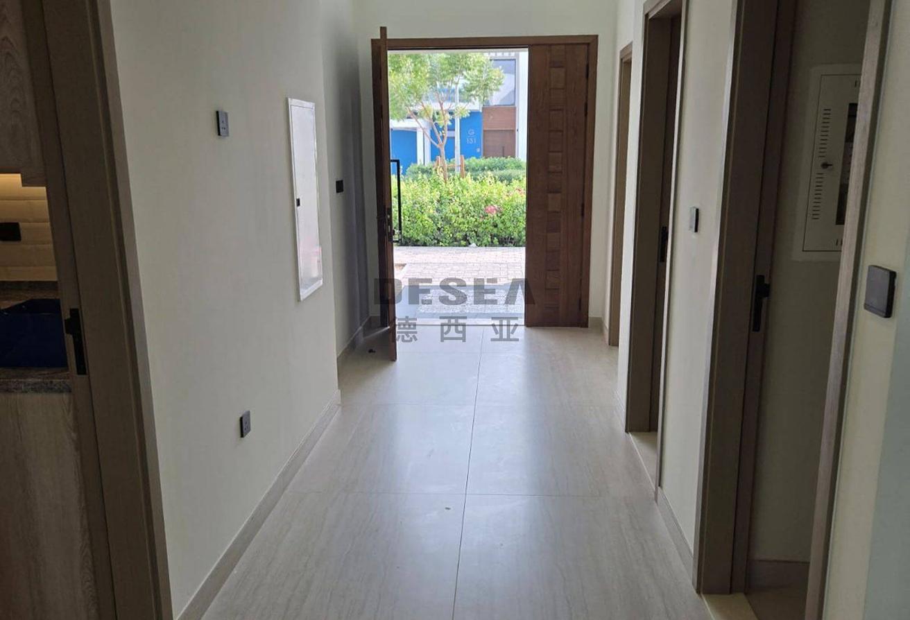 Family Haven | Single Row | Brand New photo 9