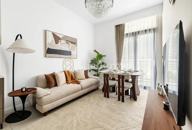 82810104 - Property Image 2