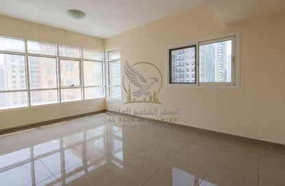 Apartment - 2 Bedrooms - 2 Bathrooms for rent in New Al Taawun Road - Al Taawun - Sharjah
