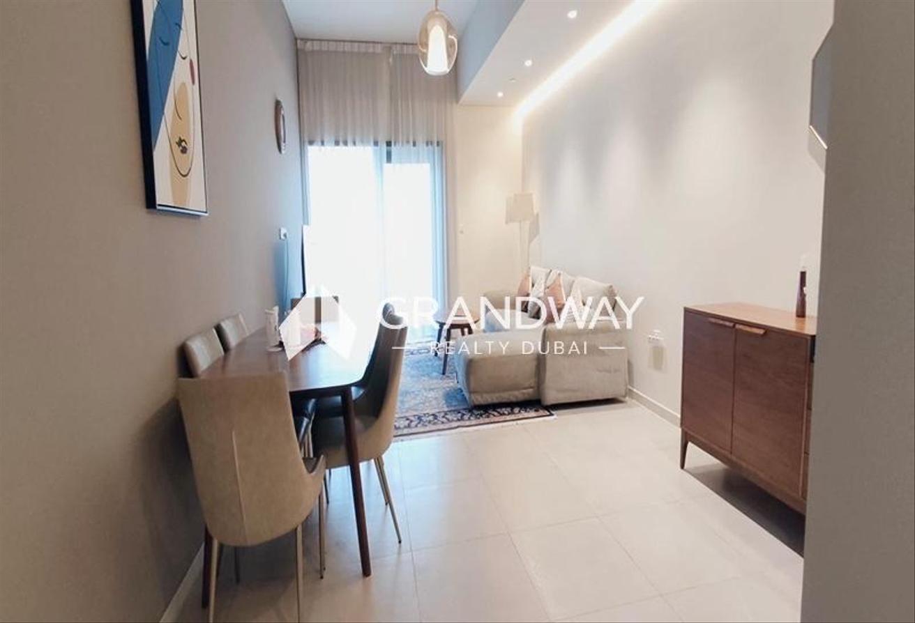 Spacious 1BR | Modern Layout | Prime Location photo 12