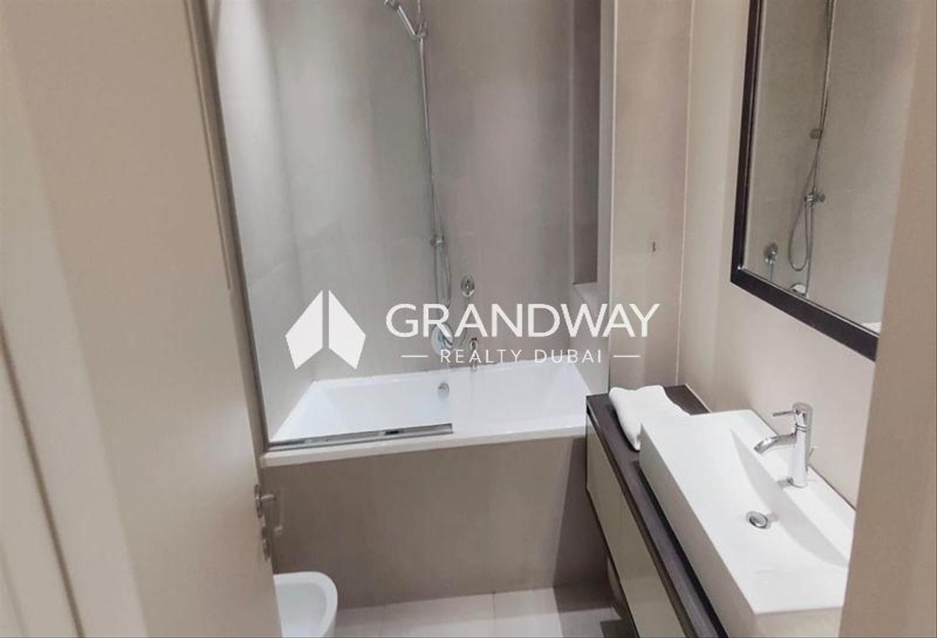Spacious 1BR | Modern Layout | Prime Location photo 19