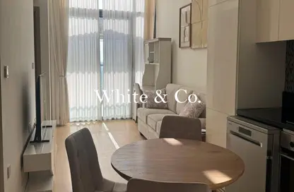 شقة - 2 غرف نوم - 2 حمامات للايجار في آيكون سيتي  تاور سي - آيكن سيتي - الخليج التجاري - دبي