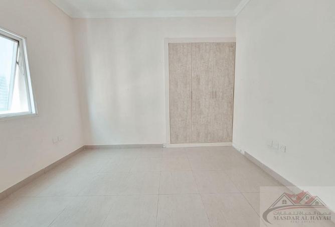 100406311 - Property Image 2