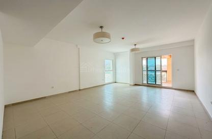 شقة - 1 - 2 للايجار في ريزيدنشال بيلدينج 01 - تلال الخيل - القوز - دبي