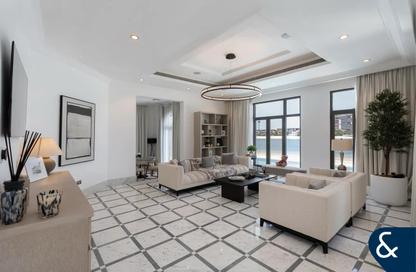 Villa - 6 Bedrooms - 7+ Bathrooms for rent in Signature Villas Frond E - Signature Villas - Palm Jumeirah - Dubai