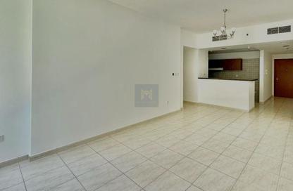شقة - 2 - 2 للايجار في سكاي كورتس تاور B - أبراج سكاي كورتس - مجمع دبي ريزيدنس - دبي شقة - 2 - 2 للايجار في سكاي كورتس تاور B - أبراج سكاي كورتس - مجمع دبي ريزيدنس - دبي