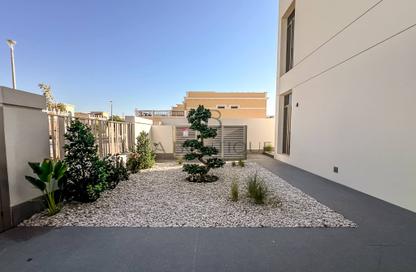 Villa - 5 - 6 for sale in Sunrise Living at Jumeirah Park - District 9 - Jumeirah Park - Dubai