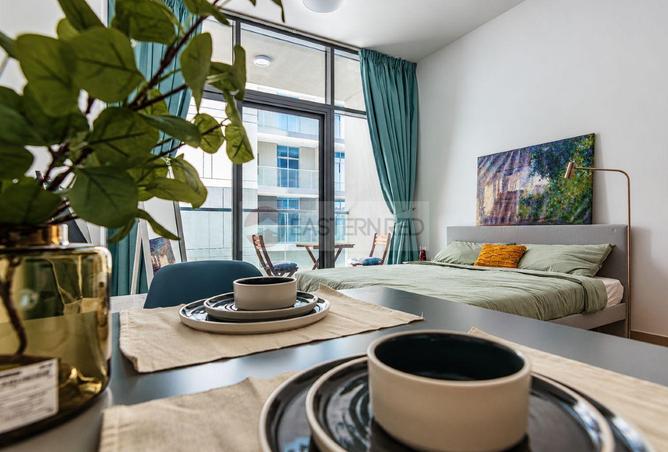 Good for Single/Couples - Near Creek Metro Station