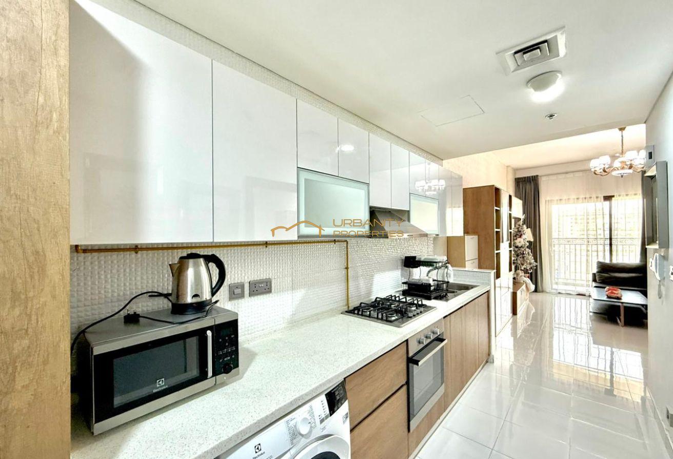 Furnished | Open View | Bright | Vacant | 4 Chqs photo 6