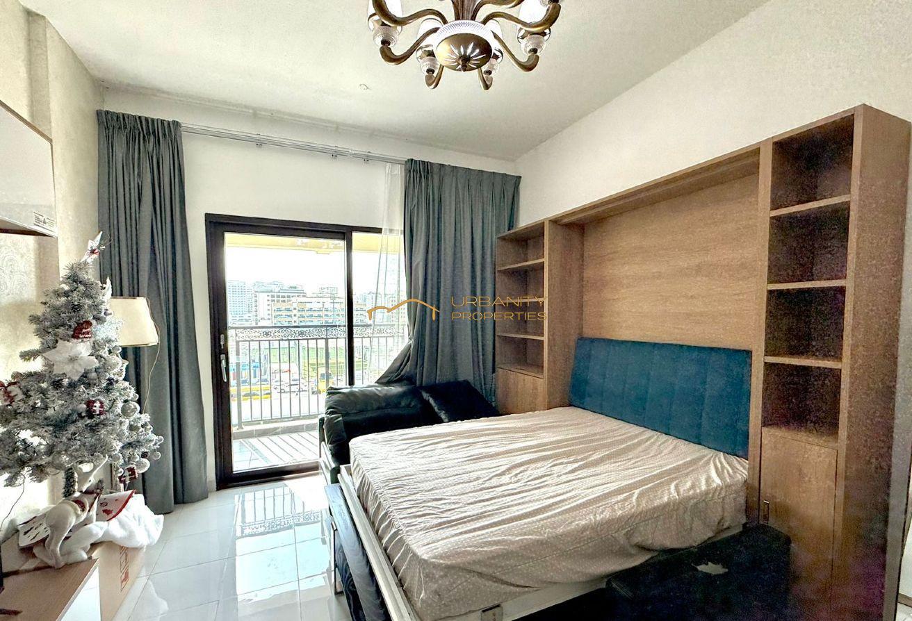 Furnished | Open View | Bright | Vacant | 4 Chqs photo 5