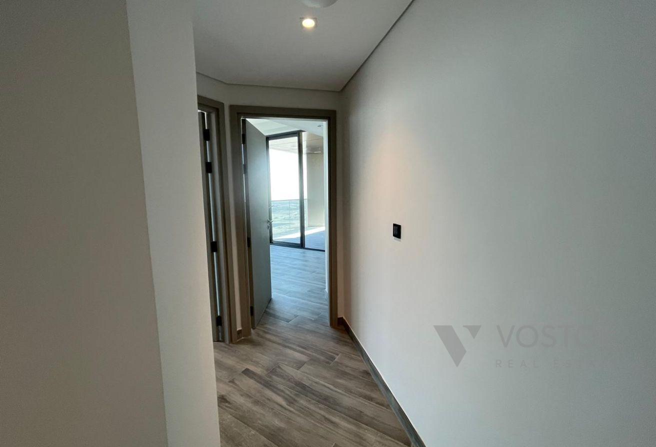 Large Terrace | Prime Location | Modern photo 12