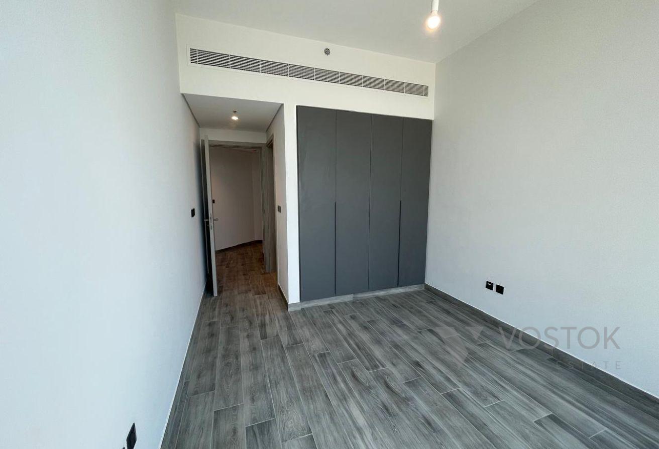 Large Terrace | Prime Location | Modern photo 9