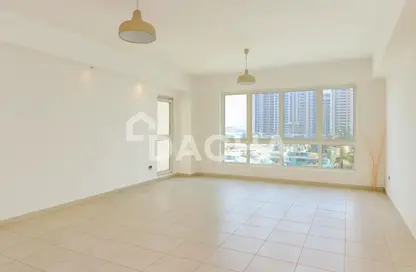 Apartment - 2 Bedrooms - 3 Bathrooms for rent in Marina Residences 5 - Marina Residences - Palm Jumeirah - Dubai