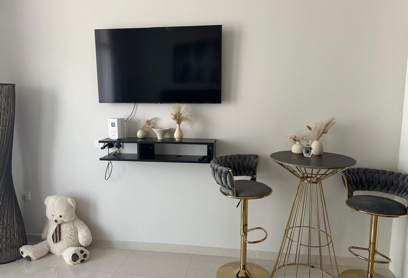 Fully Furnished | Aykon City Tower | Business Bay — image 10