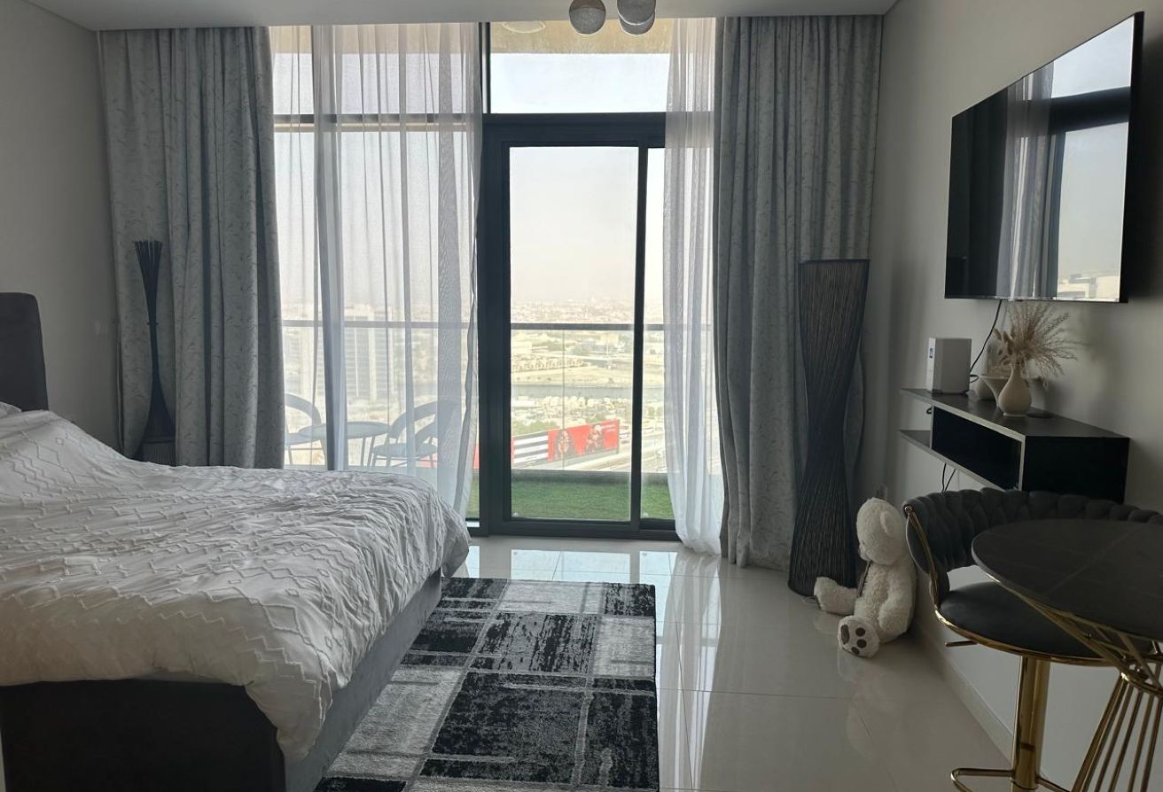Fully Furnished | Aykon City Tower | Business Bay — image 12