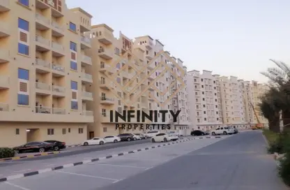 شقة - 2 غرف نوم - 3 حمامات للبيع في قرية الاميرة - الياسمين - عجمان