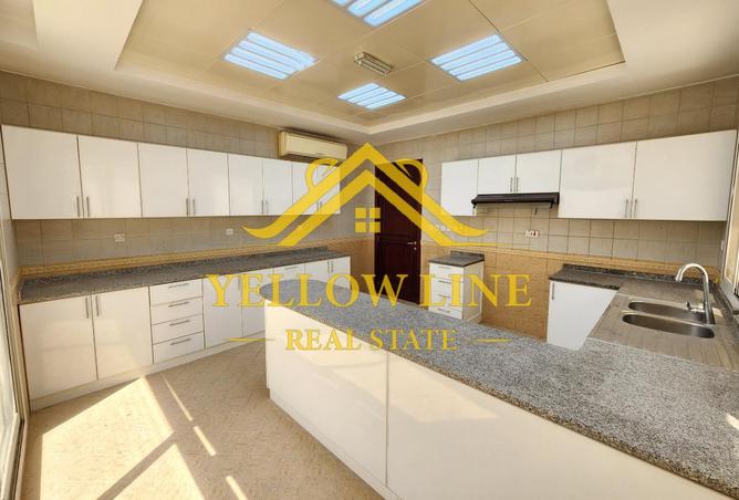 141892886 - Property Image 3