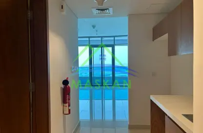 Apartment - 1 Bathroom for rent in Julphar Residence - Al Reem Island - Abu Dhabi