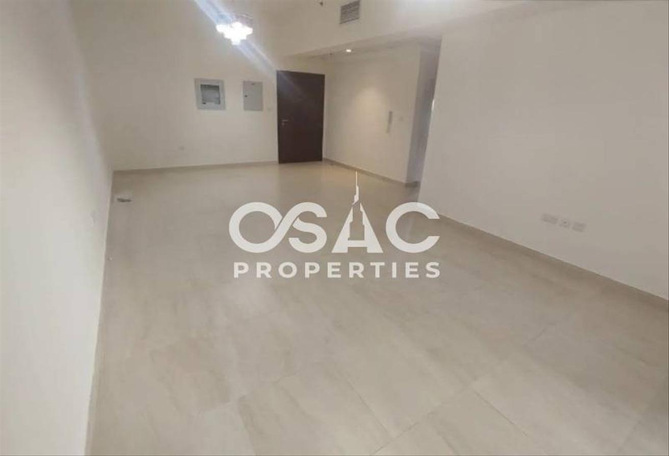 UNFURNISHED | BIG BALCONY | CHILLER FREE photo 4