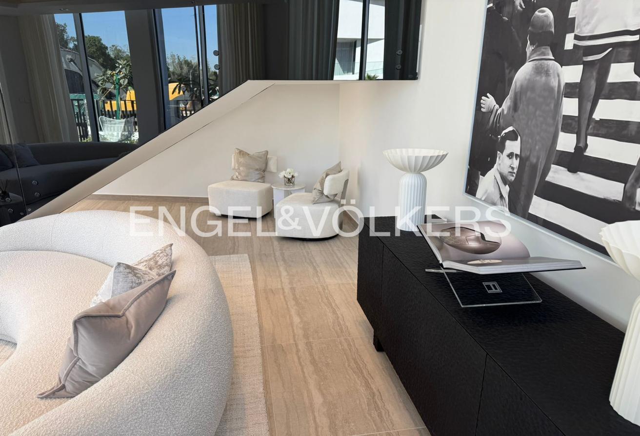 4 Bed | Built-in Pool | Rooftop Entertainment photo 4