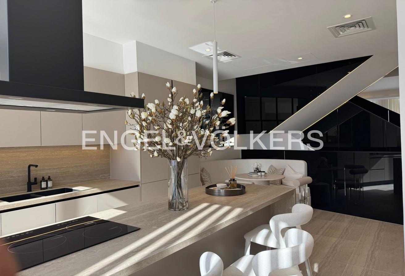 4 Bed | Built-in Pool | Rooftop Entertainment photo 6