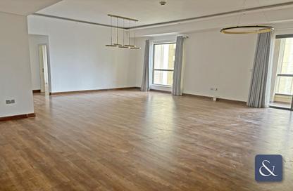 Apartment - 4 Bedrooms - 4 Bathrooms for rent in Rimal 5 - Rimal - Jumeirah Beach Residence - Dubai