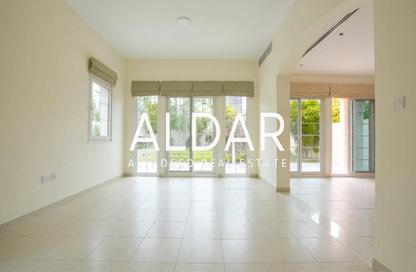 Villa - 2 Bedrooms - 4 Bathrooms for rent in District 16L - Jumeirah Village Circle - Dubai