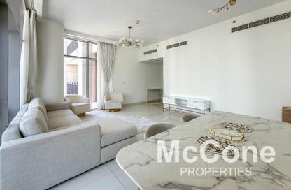 Apartment - 1 Bedroom - 2 Bathrooms for rent in Boulevard Crescent Tower 2 - BLVD Crescent - Downtown Dubai - Dubai
