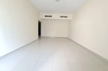 Apartment - 2 Bedrooms - 3 Bathrooms for rent in New Al Taawun Road - Al Taawun - Sharjah