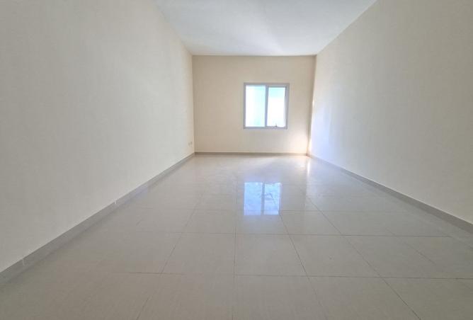 122015566 - Property Image 2