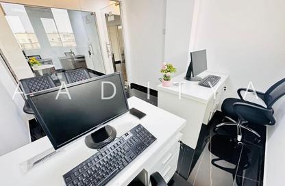مكتب - غرفة نوم - 1 حمام للايجار في مبنى هوريزون - بورسعيد - ديرة - دبي