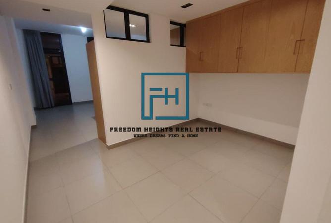 76196865 - Property Main Image