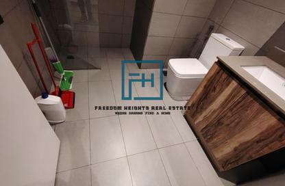 Apartment - Studio - 1 Bathroom for rent in Al Mamsha - Muwaileh - Sharjah