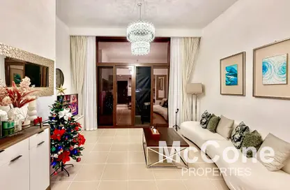 Apartment - 2 Bedrooms - 2 Bathrooms for rent in Warda Apartments 1 - Warda Apartments - Town Square - Dubai